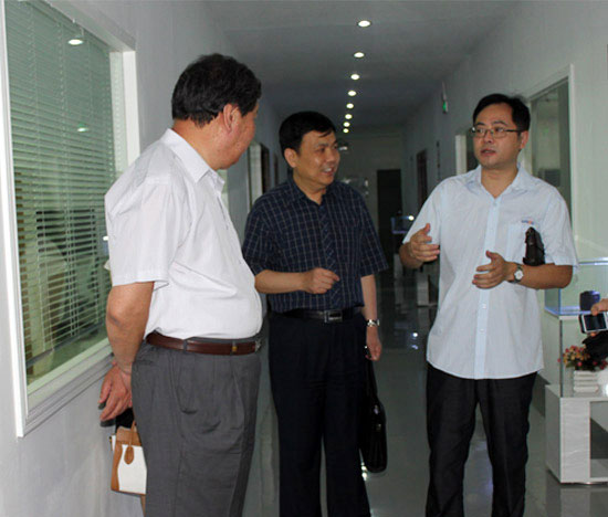 清華大學戴猷元副秘書長蒞臨我司參觀指導